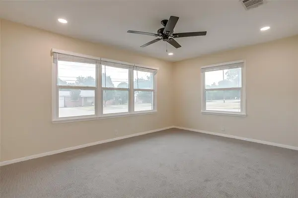 1208 Warden Street, Benbrook, TX 76126