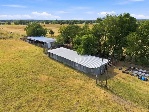 431 Fm 71, Commerce, TX 75428