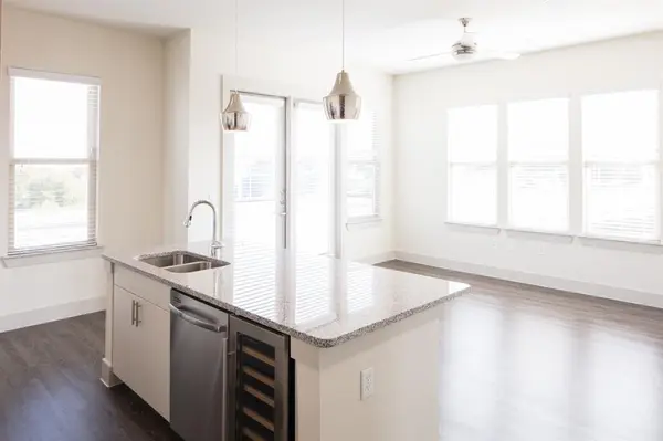 2101 W Rosedale Street #314, Fort Worth, TX 76104