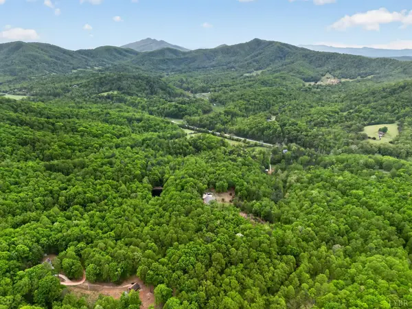 141 Cradon Hills, Amherst, VA 24521