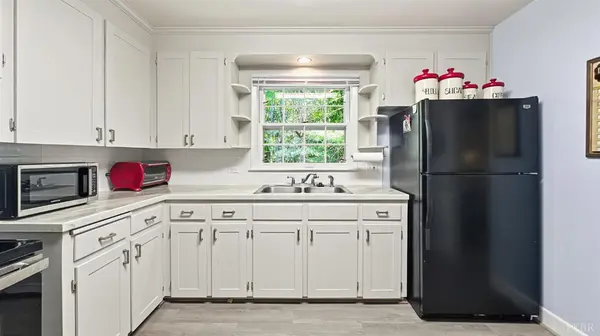 2044 Indian Hill RD, Lynchburg, VA 24503