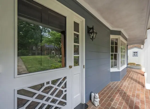 3521 Willow Lawn DR, Lynchburg, VA 24503