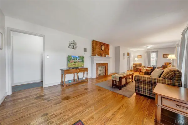 1544 Newton CIR, Bedford, VA 24523