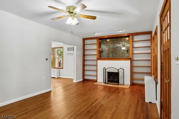 587 Woodland Ave, Mountainside Boro, NJ 07092