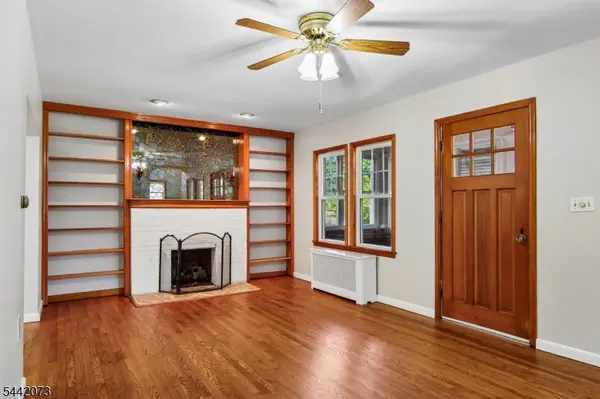 587 Woodland Ave, Mountainside Boro, NJ 07092