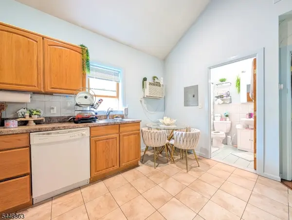 80 Schuyler Ave #5, Kearny Town, NJ 07032