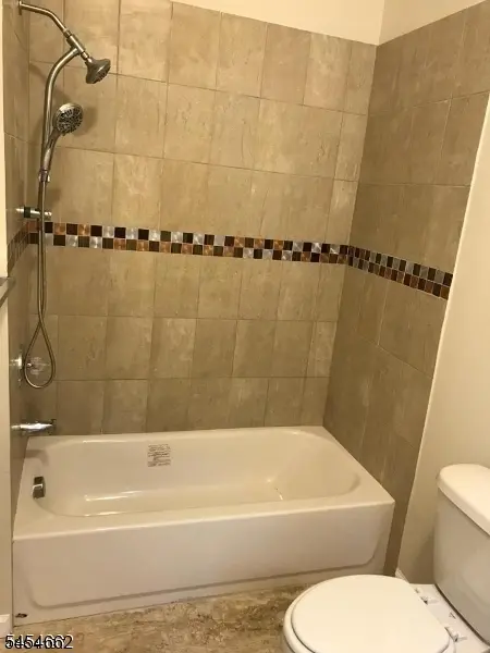637 Parker St, Newark City, NJ 07104