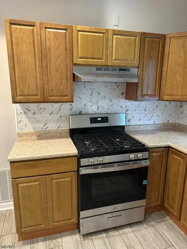 811 Parker St #1, Newark City, NJ 07104