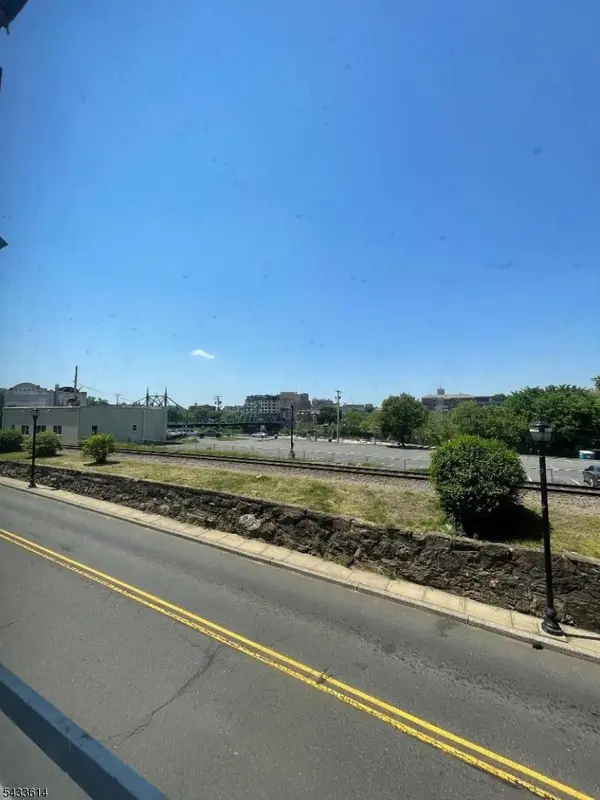 22-24 N Main St, Phillipsburg Town, NJ 08865