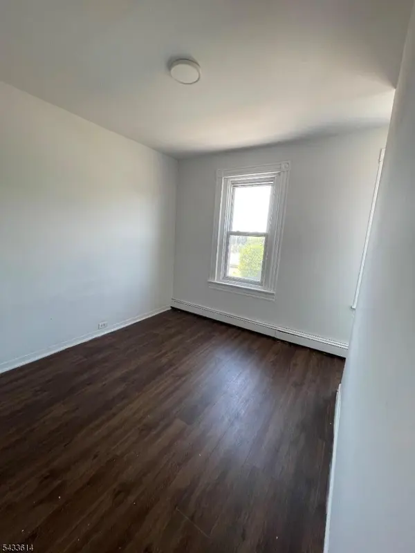 22-24 N Main St, Phillipsburg Town, NJ 08865
