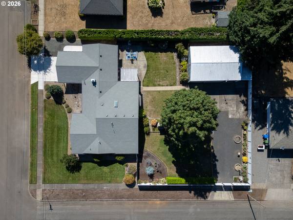 499 NE CHERRY ST, Sublimity, OR 97385