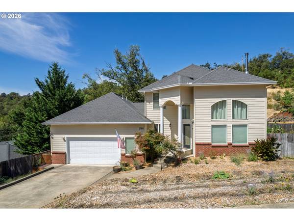 2984 NW DAYSHA DR, Roseburg, OR 97471