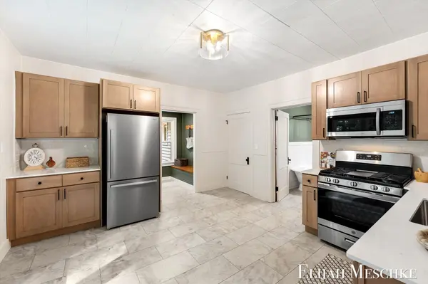 531 Judson RD, Norton Shores City, MI 49456