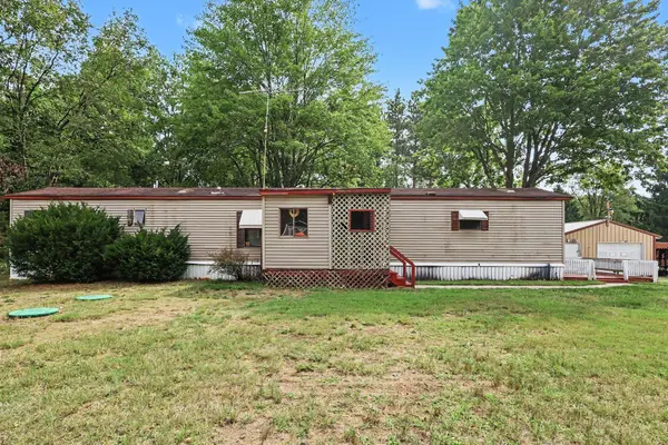 912 S Bossett RD, Moorland Twp, MI 49451