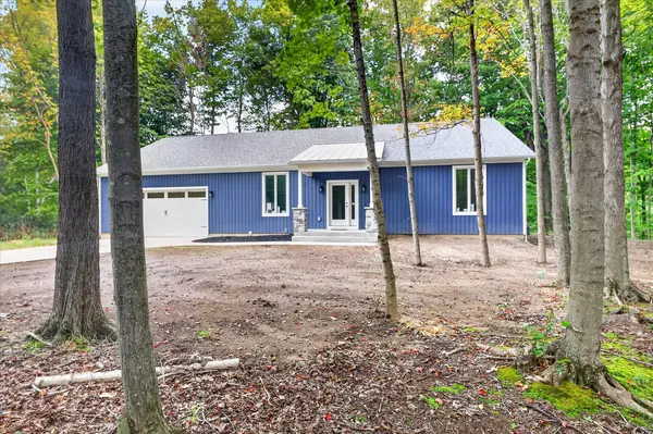 13165 Deer Creek DR, South Haven Twp, MI 49090