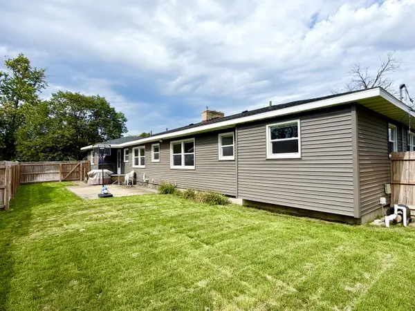 3063 Glenside BLVD, Roosevelt Park City, MI 49441