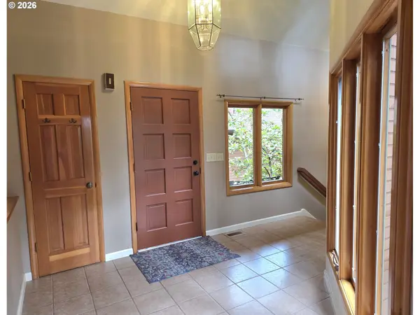 2350 MCLEAN BLVD, Eugene, OR 97405
