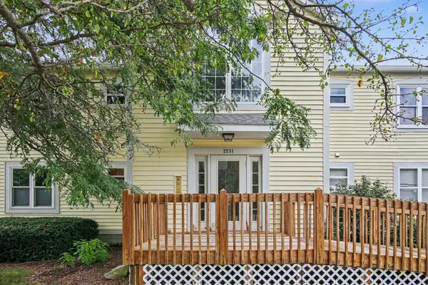 2231 S Huron Pkwy #2, Ann Arbor, MI 48104