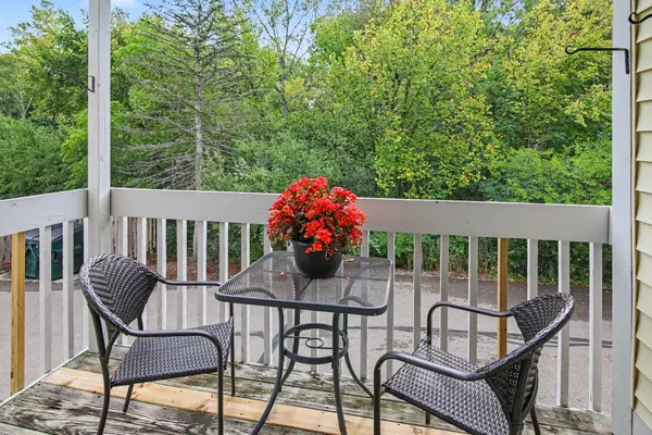 2231 S Huron Pkwy #2, Ann Arbor, MI 48104