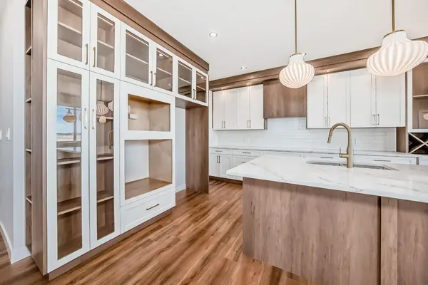 19 Everson Close, Red Deer, AB T4P 3H8
