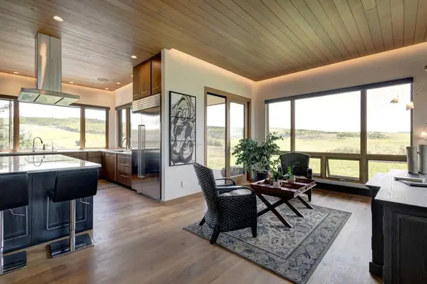 266098 128 ST W, Rural Foothills County, AB T1S 4K8