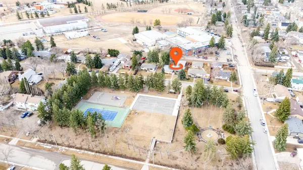 513 Memorial AVE, Vulcan, AB T0L 2B0
