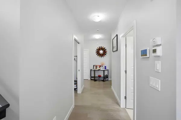 107 Savanna WAY NE, Calgary, AB T3J 0Y6