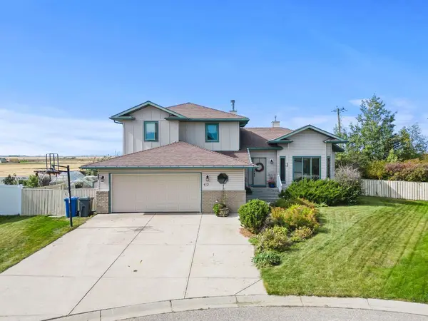 412 Harrison CT, Crossfield, AB T0M0S0