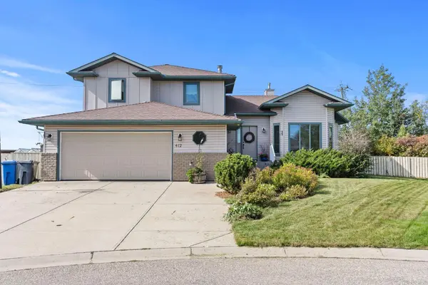 412 Harrison CT, Crossfield, AB T0M0S0