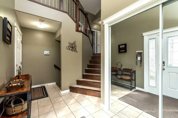 7213 40 ST, Lloydminster, AB T9V 2K4