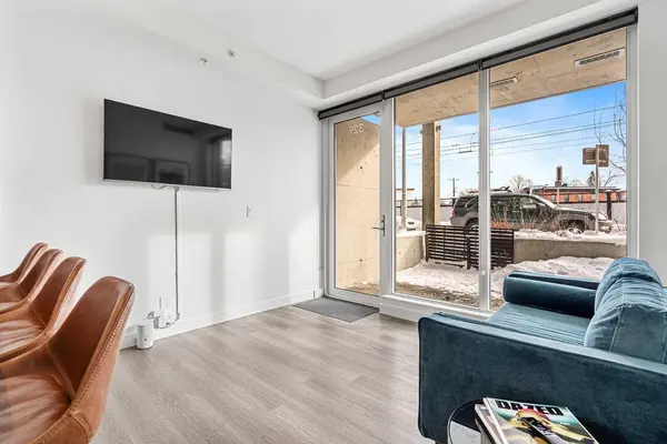 329 9A ST NW, Calgary, AB T2N1T7
