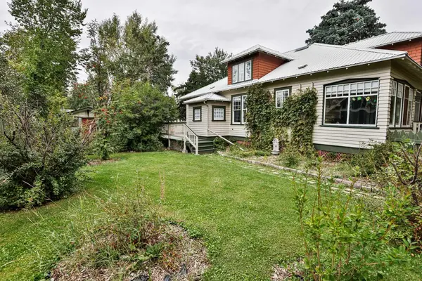 522 1 ST S, Vulcan, AB T0L 2B0
