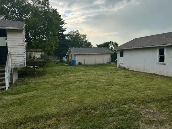 5302 51 AVE, Vermilion, AB T9X 1V1