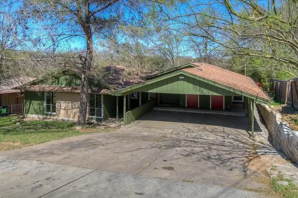 2902 Northeast DR #B, Austin, TX 78723