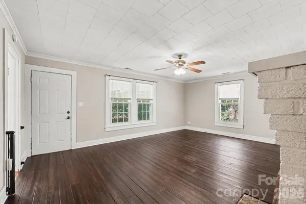 1911 Central DR, Kannapolis, NC 28083