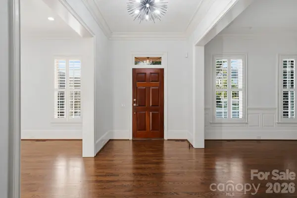 9414 Heydon Hall CIR, Charlotte, NC 28210