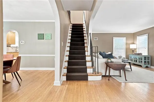 601 E 74th ST, Kansas City, MO 64131