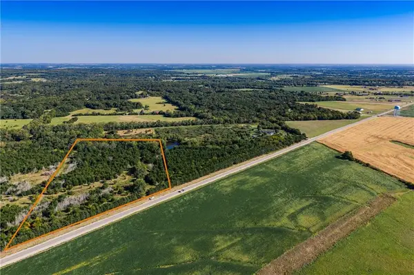 1771 Old US 50 HWY, Ottawa, KS 66067