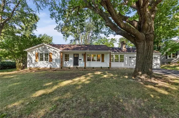 5644 Barkley ST, Mission, KS 66202
