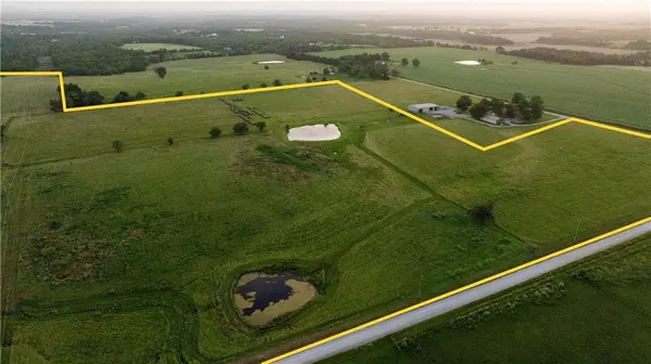 38210 Osawatomie RD, Osawatomie, KS 66064