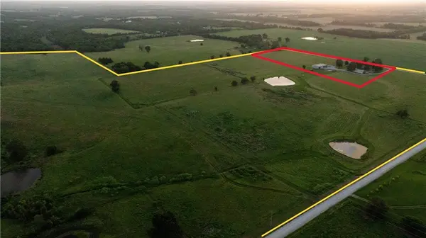 38210 Osawatomie RD, Osawatomie, KS 66064