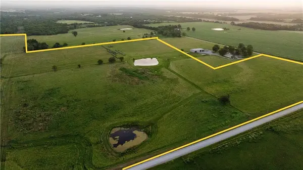 38210 Osawatomie RD, Osawatomie, KS 66064