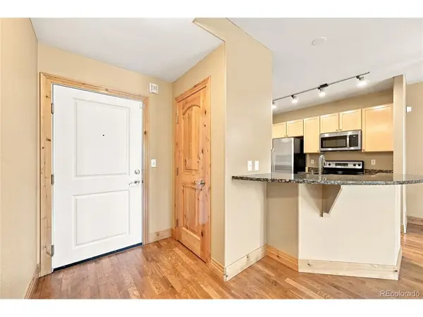9079 E Panorama #414, Englewood, CO 80112
