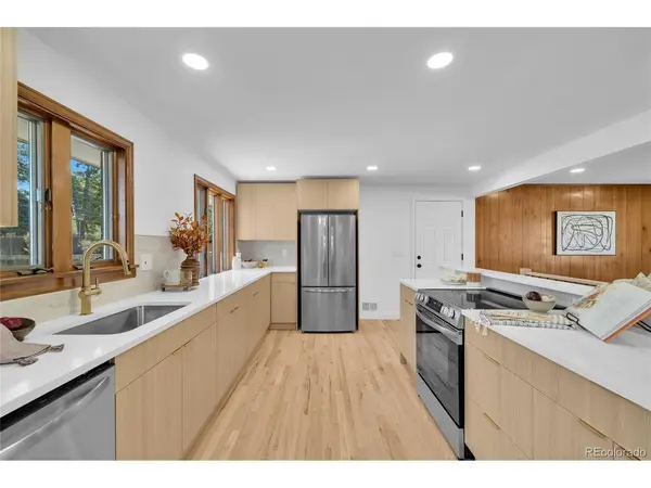 6604 S Lee, Centennial, CO 80121
