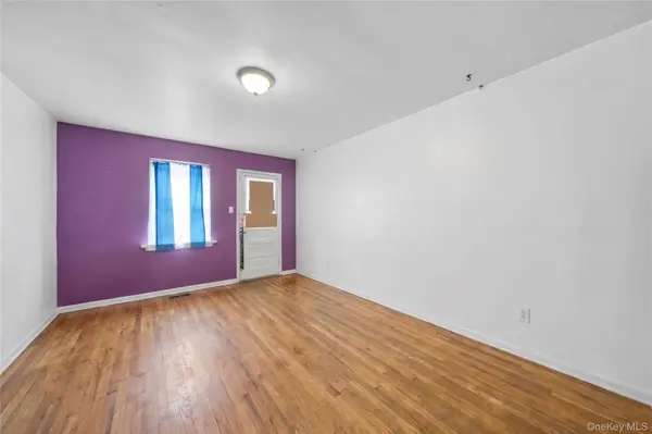 61-04 217th ST, Oakland Gardens, NY 11364