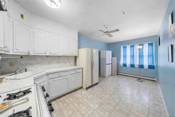 61-04 217th ST, Oakland Gardens, NY 11364