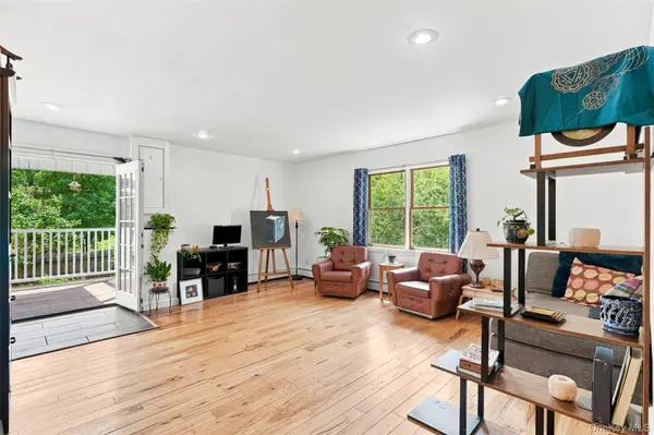 101 Project 32 RD, Accord, NY 12404