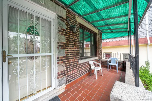 1610 Paulding AVE, Bronx, NY 10462