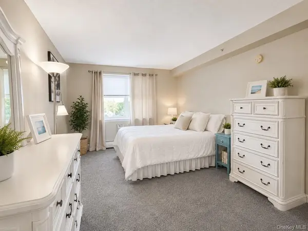 260 Beach 81st ST #4E, Rockaway Beach, NY 11693