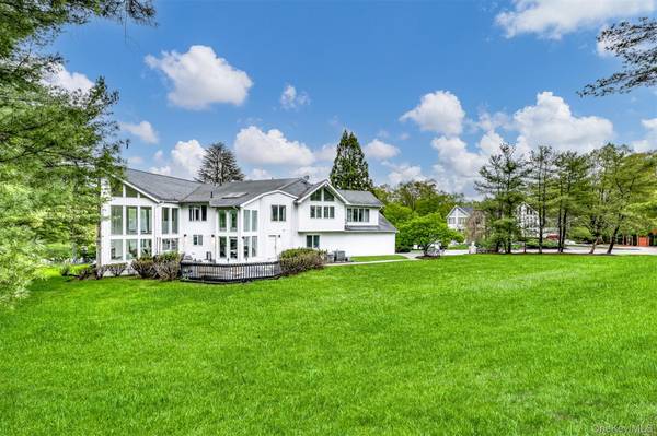 38 Roberts RD, New City, NY 10956